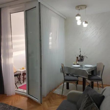 Aleksandar Apartmán